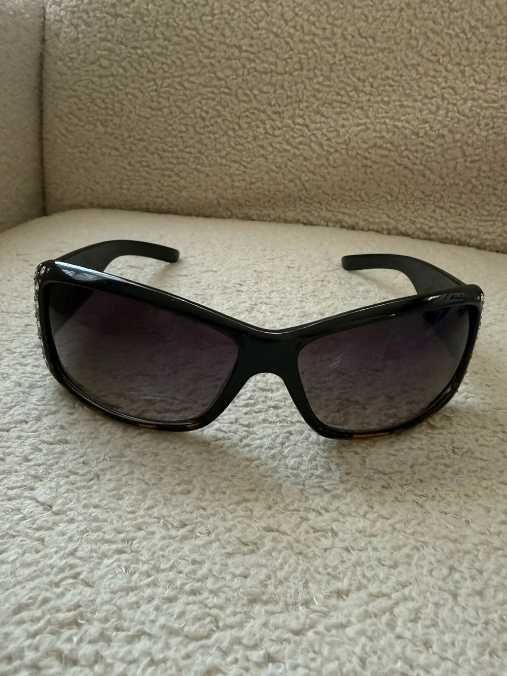 DG Eyewear Black Frame Sunglasses Bling dg1643